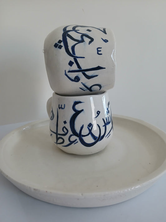 Calligraphy Mugs with Round Handles