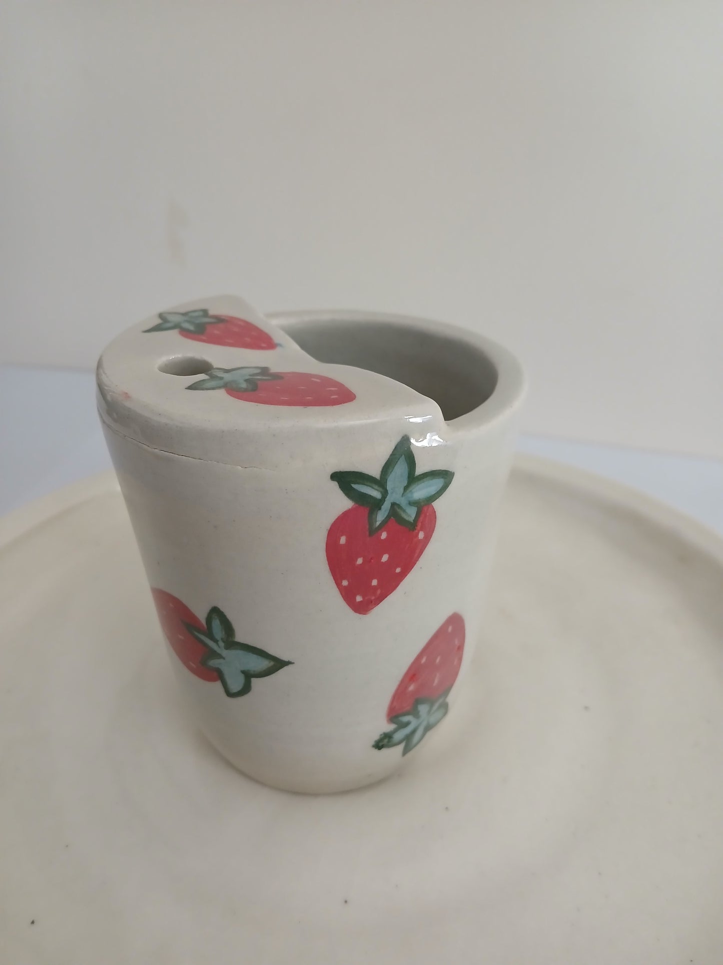 Strawberry Half Lid Tumbler